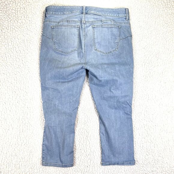 Torrid Jeans Women’s Size 18 (Actual 37x22) Crop Bombshell Skinny Distressed - Picture 8 of 15